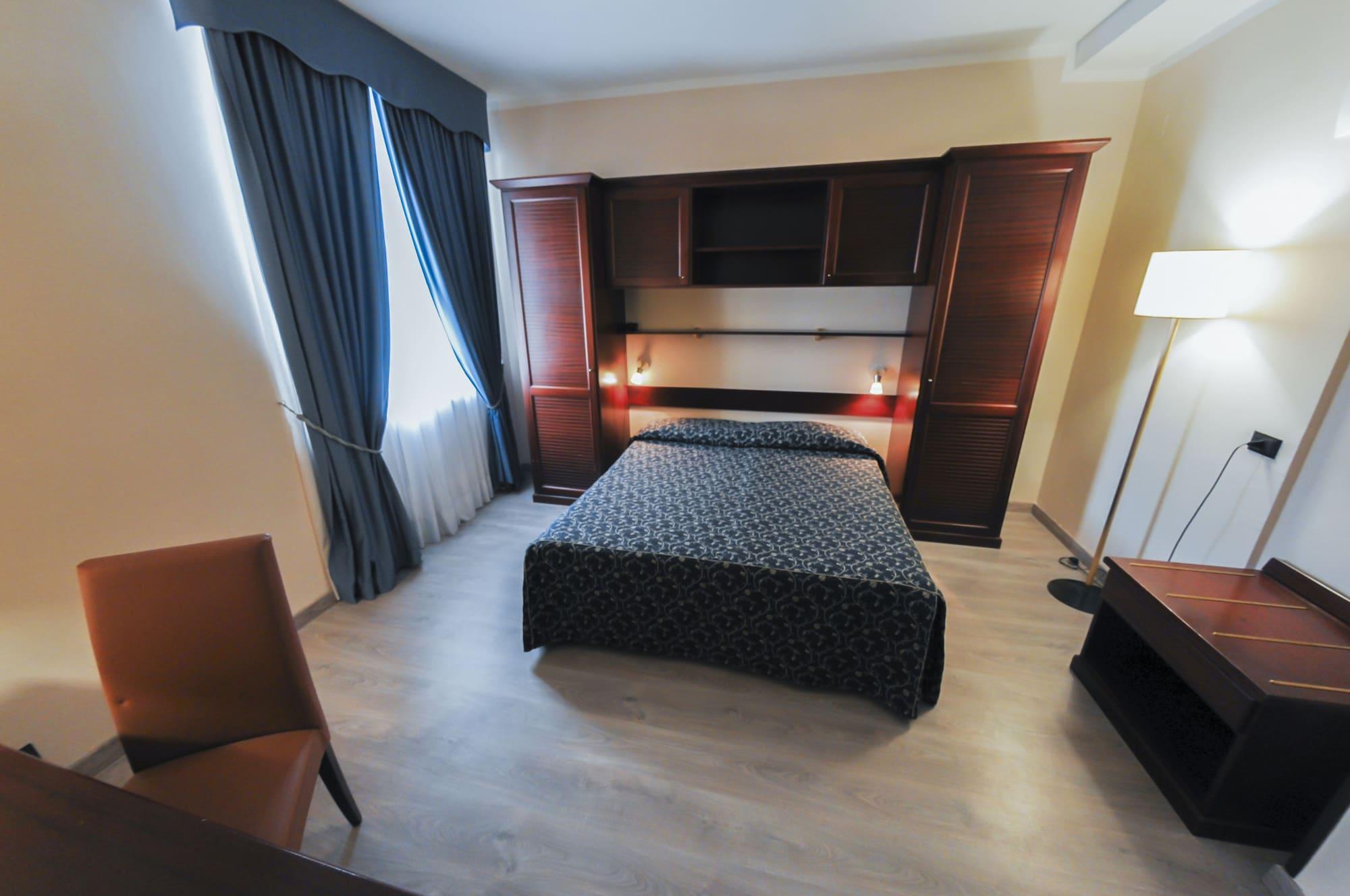 Hotel Mediterraneo Civitavecchia Bagian luar foto