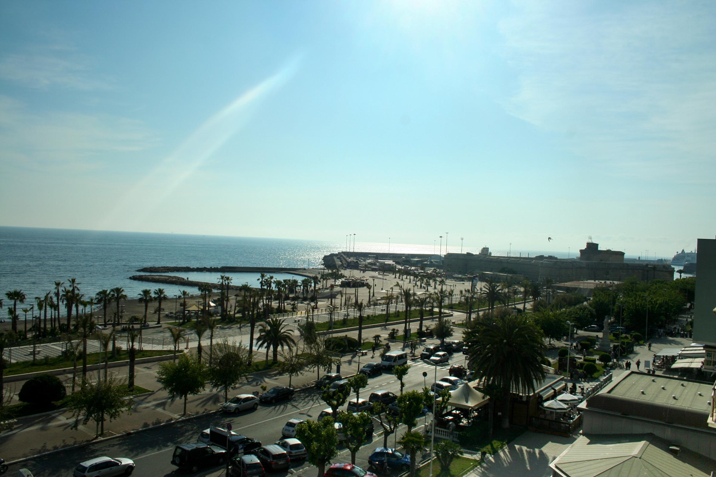 Hotel Mediterraneo Civitavecchia Bagian luar foto
