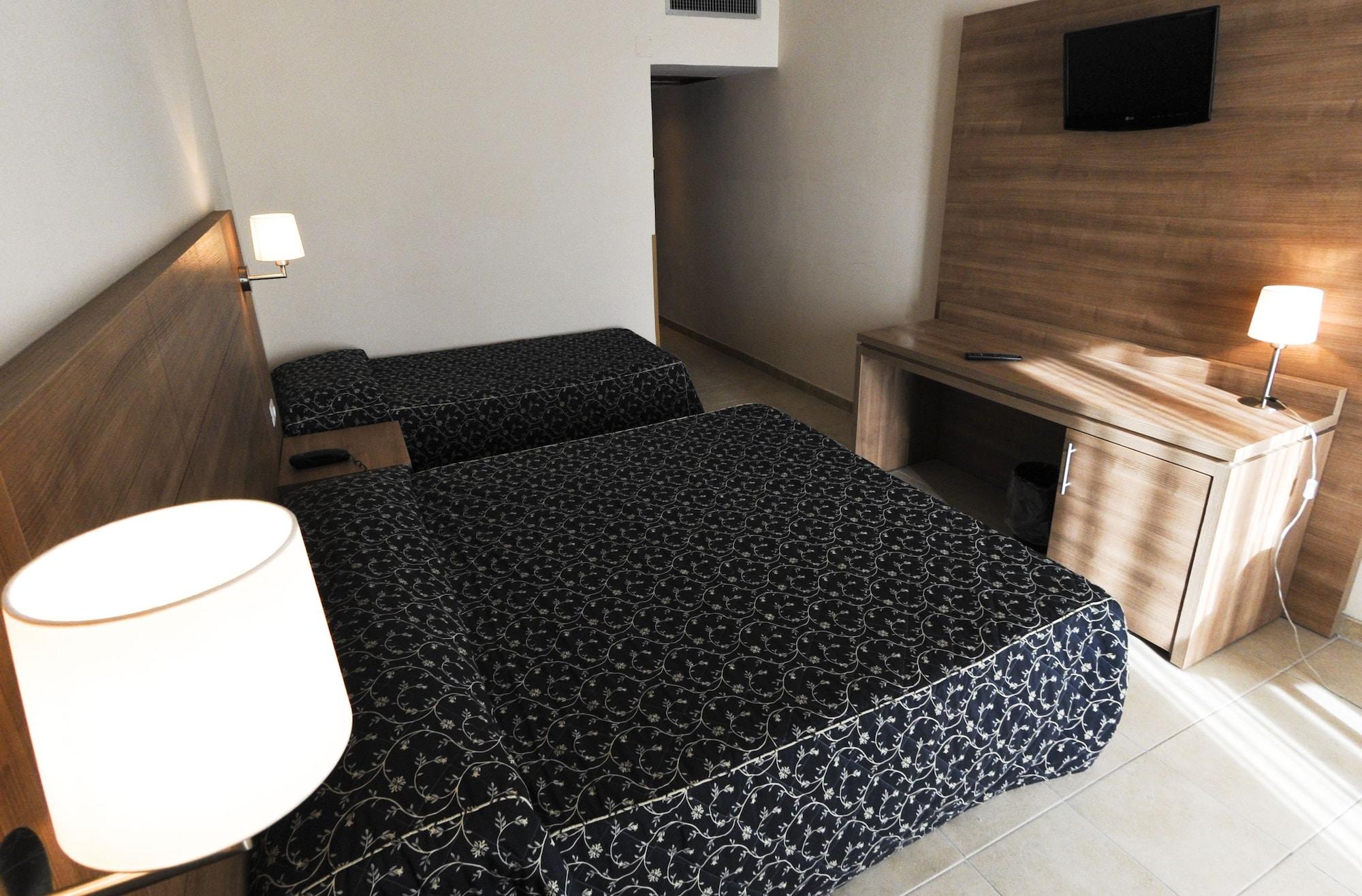 Hotel Mediterraneo Civitavecchia Bagian luar foto
