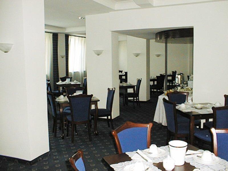 Hotel Mediterraneo Civitavecchia Restoran foto
